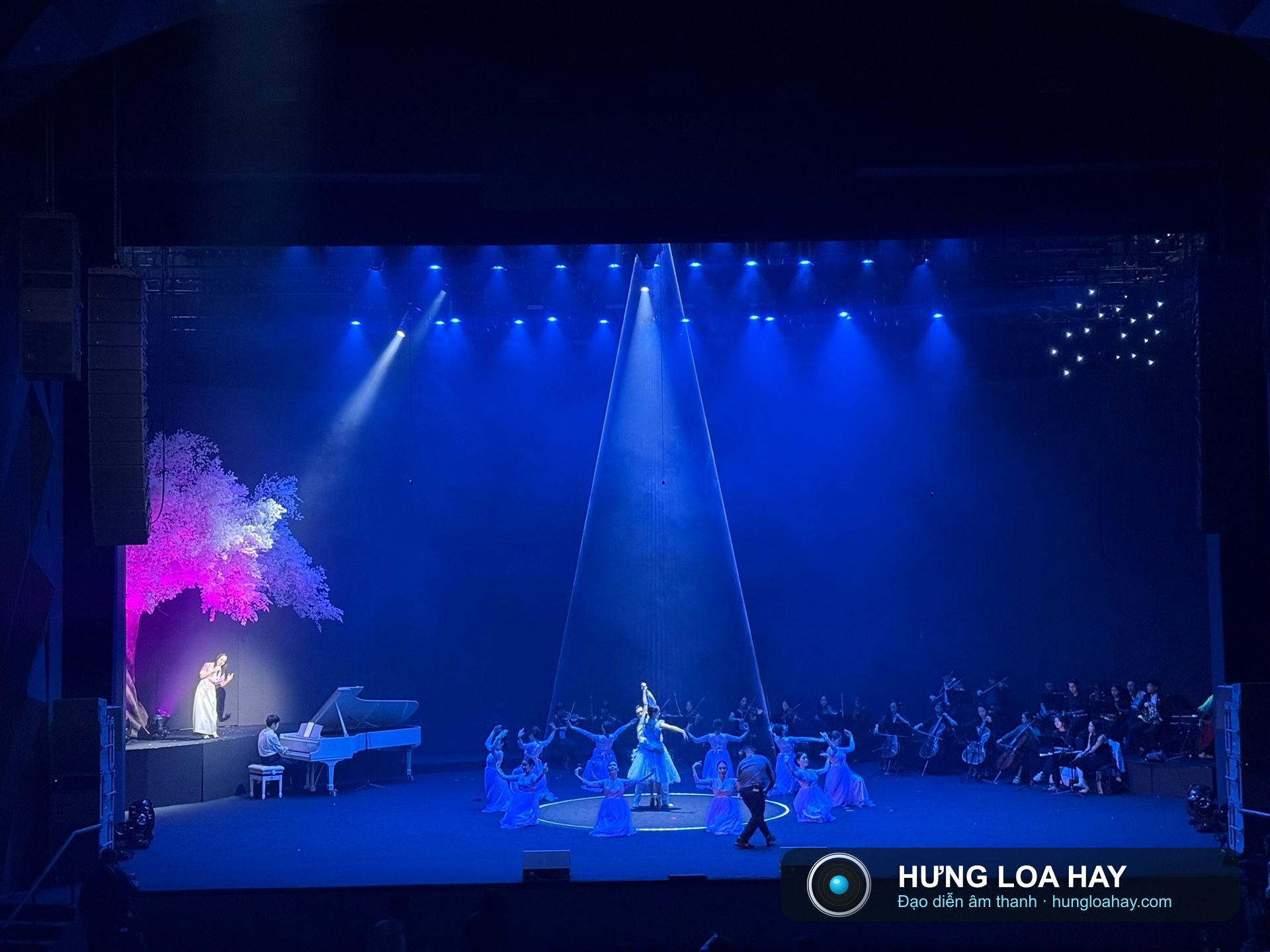 Tiết mục cùng dàn nhạc giao hưởng — Kết nối yêu thương