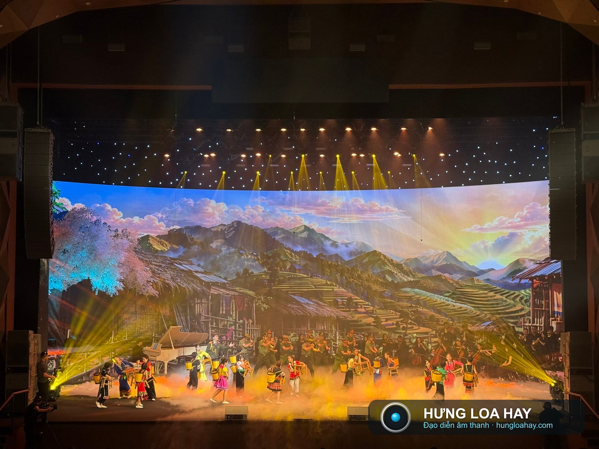 Tiết mục múa dân tộc — Kết nối yêu thương